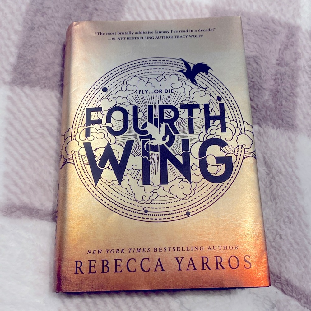 Rebecca Yarros FOURTH WING